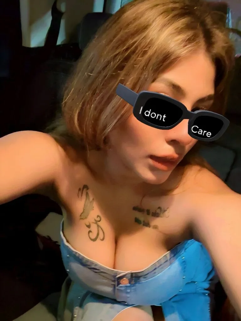 Close-up of Jiya Wild’s tattooed body – elite escort in Kolkata