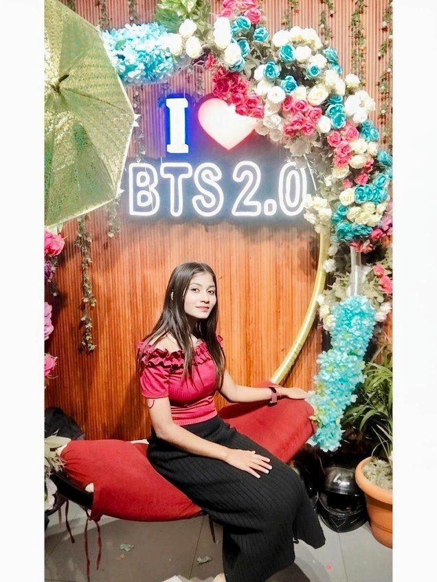 Kiara indoor decorative background aesthetic pose